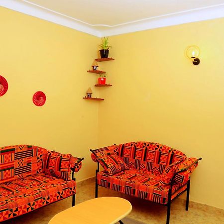 Palm Star Motel Fort Portal Zewnętrze zdjęcie