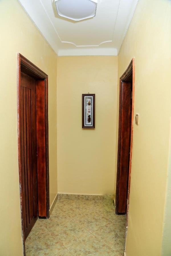 Palm Star Motel Fort Portal Zewnętrze zdjęcie