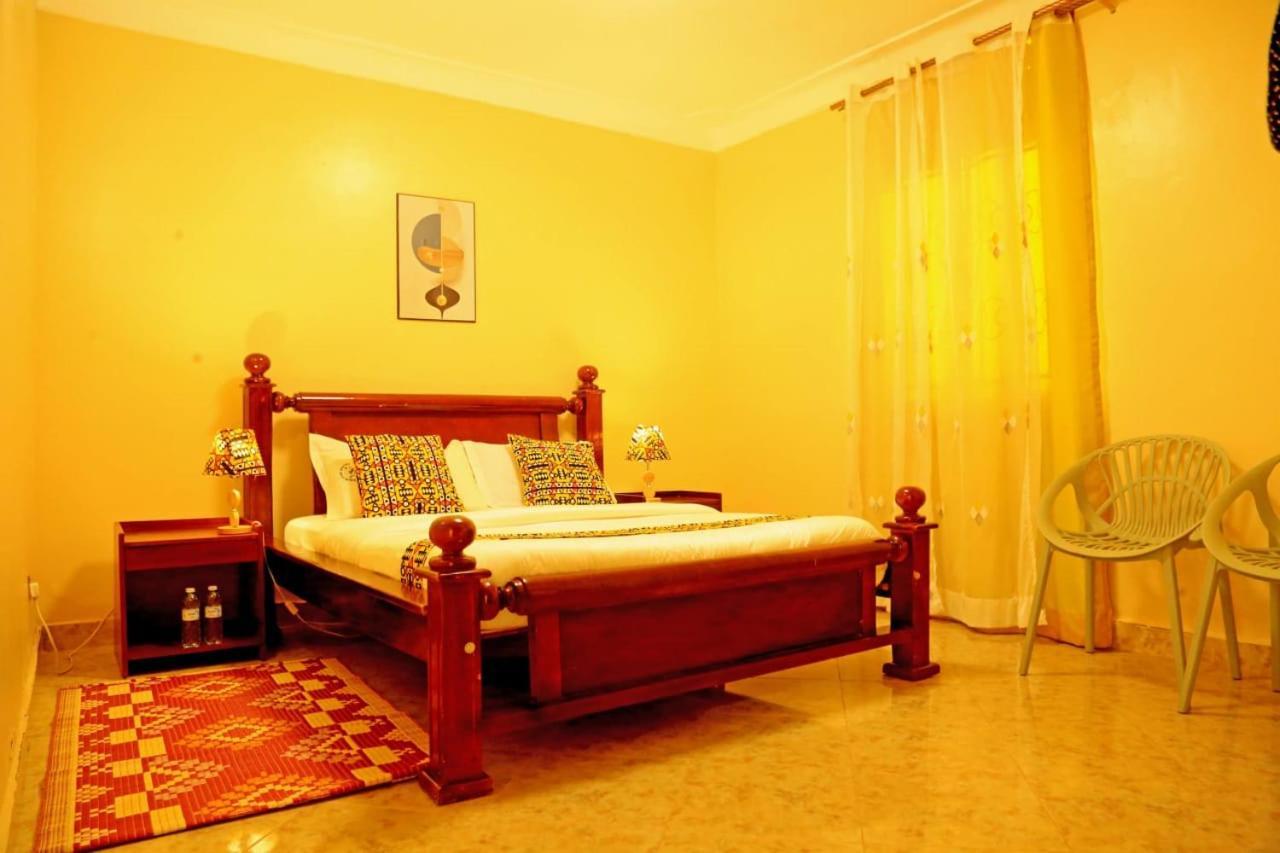 Palm Star Motel Fort Portal Zewnętrze zdjęcie
